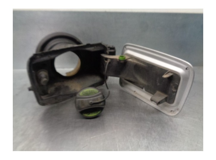 Recambio de tapa exterior combustible para bmw serie 3 berlina (e90) 3.0 turbodiesel cat referencia OEM IAM 7073961 