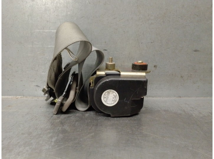 Recambio de cinturon seguridad trasero derecho para kia pride station wagon 1.3 referencia OEM IAM KK10257710A04 0428080 