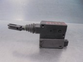 Recambio de motor cierre centralizado porton para audi a8 (d2) 4.2 v8 32v referencia OEM IAM 4A5962115 