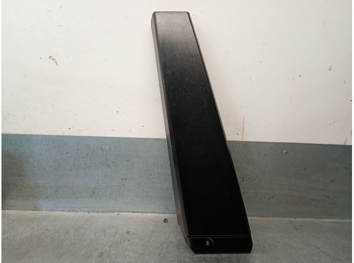 Replacement trim for Dacia Sandero III 1.0 TCe 90 OEM IAM reference 768183421R 