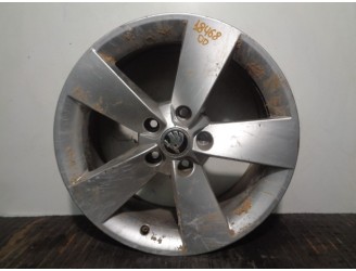Recambio de llanta para skoda karoq (nu) 2.0 tdi referencia OEM IAM 57A601025F R177JX17H2ET45 