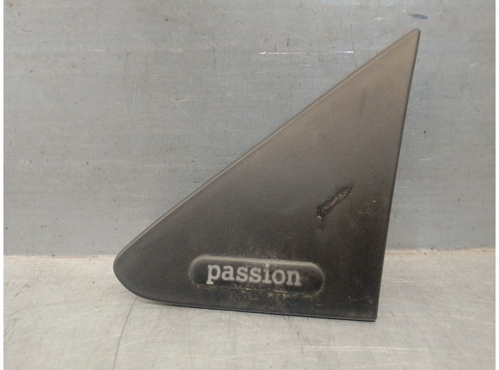 Recambio de moldura para smart fortwo coupe 0.9 turbo cat referencia OEM IAM A4538890025 638752701R 