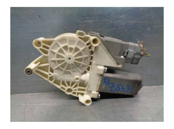 Recambio de motor elevalunas trasero izquierdo para citroën c5 break 2.0 hdi fap referencia OEM IAM 77460028 6 PINES 5 PUERTAS