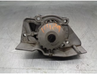 Replacement water pump for Citroën Xantia Saloon OEM IAM reference 1823915S 120160 