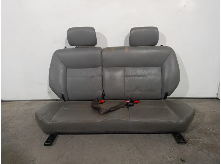 Recambio de asientos traseros para suzuki vitara se/sv (et) 1.9 turbodiesel referencia OEM IAM 8710567DA0 CUERO GRIS 5 PUERTAS