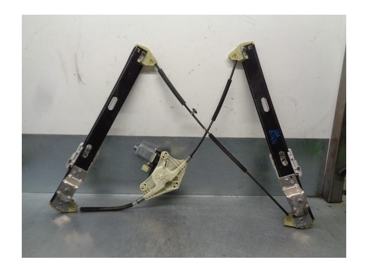 Recambio de elevalunas delantero derecho para seat leon (5f1) 1.6 tdi referencia OEM IAM 5Q0959802B  0130822710 BOSCH