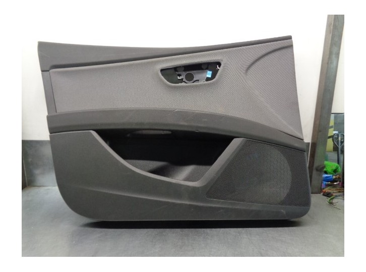 Recambio de guarnecido puerta delantera izquierda para seat leon (5f1) 1.6 tdi referencia OEM IAM 5F4867131L 5F4532003 