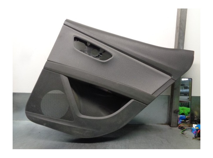 Recambio de guarnecido puerta trasera derecha para seat leon (5f1) 1.6 tdi referencia OEM IAM 5F4867134R 5F4532003 