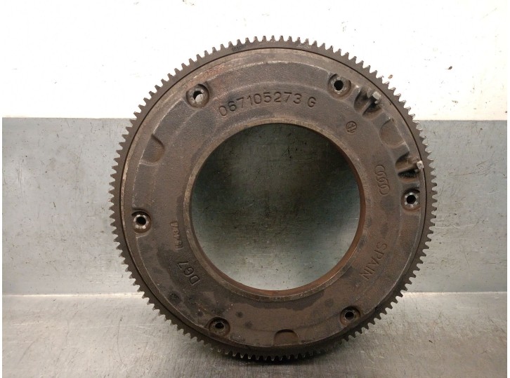 Replacement flywheel for Seat Ibiza (6K) basic OEM IAM reference 067105273G 