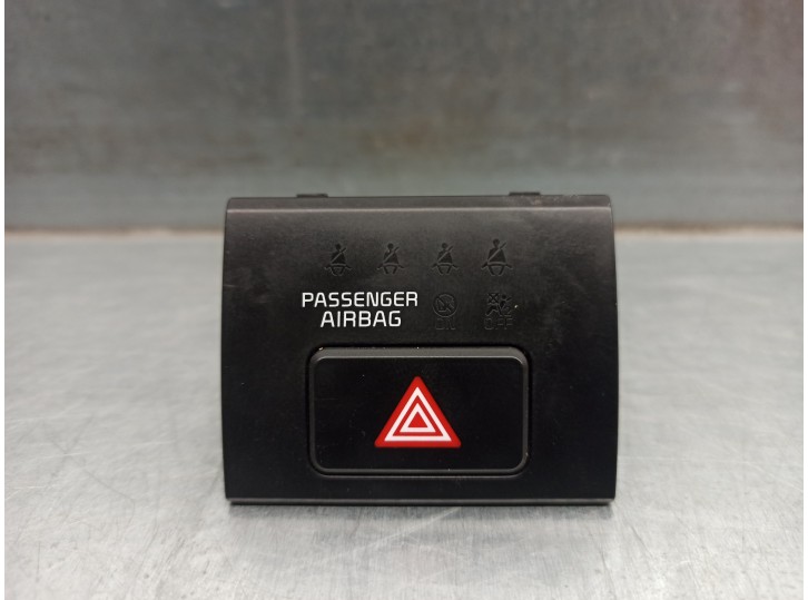 Recambio de warning para kia rio 1.1 crdi cat referencia OEM IAM 937701WBB0  