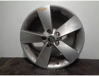 Recambio de llanta para skoda karoq (nu) 2.0 tdi referencia OEM IAM 57A601025F R177JX17H2ET45 