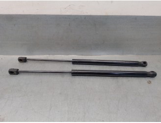 Replacement trunk / tailgate shock absorbers for Volkswagen Scirocco (137) 2.0 TDI OEM IAM reference 1K8827550A 