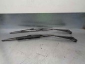 Recambio de brazo limpia delantero derecho para nissan trade 100 3.0 turbodiesel referencia OEM IAM   