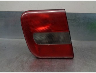 Recambio de piloto trasero izquierdo para volvo s70 berlina 2.5 cat referencia OEM IAM 9157009 DE PORTON