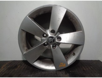 Recambio de llanta para skoda karoq (nu) 2.0 tdi referencia OEM IAM 57A601025F R177JX17H2ET45 