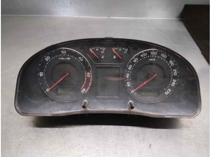 Recambio de cuadro instrumentos para skoda superb (3u4) 1.9 tdi referencia OEM IAM 3U0920811A 110080116007 VDO