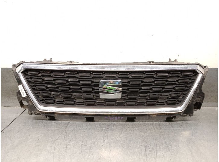 Recambio de rejilla delantera para seat arona (kj7, kjp) 1.0 tsi referencia OEM IAM 6F9853651F 6F9853654 