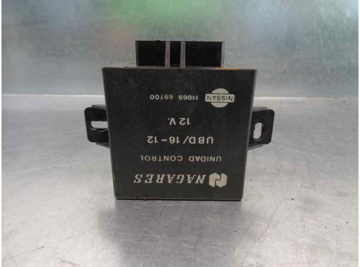 Recambio de modulo electronico para nissan trade 100 3.0 turbodiesel referencia OEM IAM 1106969T00  