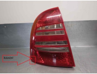 Recambio de piloto trasero izquierdo para skoda superb (3u4) 1.9 tdi referencia OEM IAM 3U5945111  4 PUERTAS