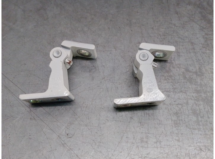 Recambio de bisagra puerta para porsche cayenne (typ 92aa) 3.0 v6 tdi cat referencia OEM IAM 8K0831401A TRASERA IZQUIERDA 