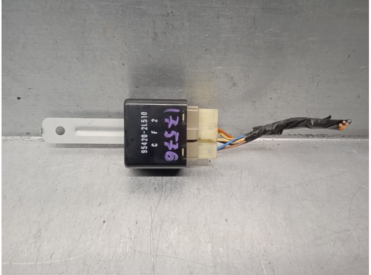Recambio de rele para hyundai i30cw 1.6 crdi cat referencia OEM IAM 954202L510  