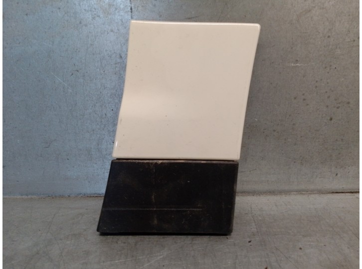 Recambio de molduras delanteras para porsche cayenne (typ 92aa) 3.0 v6 tdi cat referencia OEM IAM 7P5854960 LATERAL DERECHA 