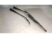 Recambio de brazo limpia delantero derecho para mitsubishi canter misubishi canter referencia OEM IAM 4M42  