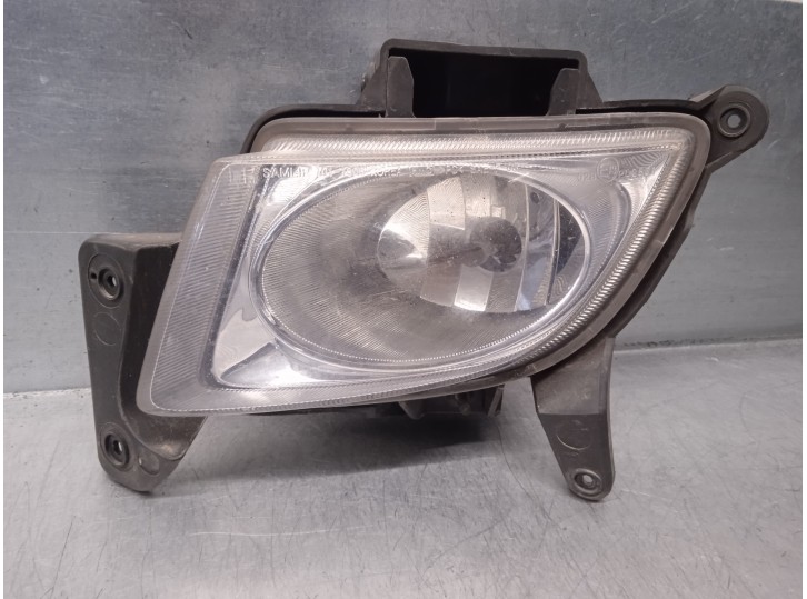 Recambio de faro antiniebla izquierdo para hyundai i30cw 1.6 crdi cat referencia OEM IAM 922012L000 