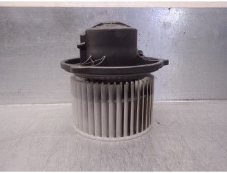 Recambio de motor calefaccion para hyundai i30cw 1.6 crdi cat referencia OEM IAM 971132L000  