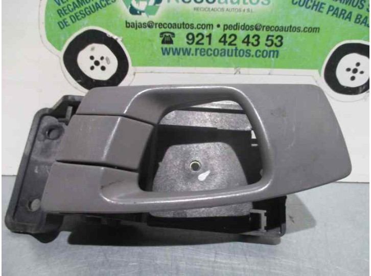 Recambio de maneta interior trasera derecha para kia carens 2.0 turbodiesel cat referencia OEM IAM 0K2FA59330  