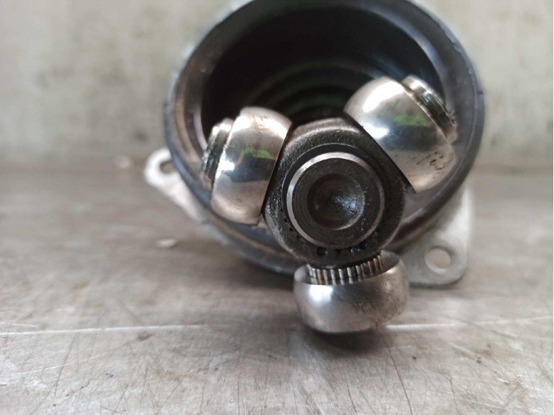 Recambio de transmision delantera izquierda para renault laguna (b56) 1.6 referencia OEM IAM 8200031134  