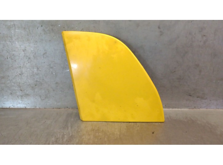 Recambio de molduras delanteras para mitsubishi canter misubishi canter referencia OEM IAM MK487208 