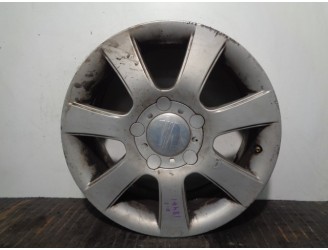 Recambio de llanta para seat toledo (5p2) 2.0 tdi referencia OEM IAM 8P0601025B R166.5JX16H2ET50 ALUMINIO 7P