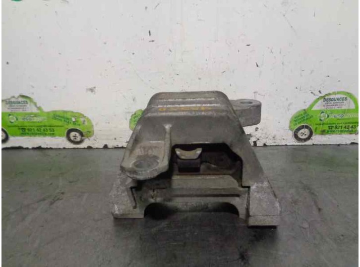Replacement right engine mount for Opel Vectra C sedan 1.8 16v cat (Z 18 XE / 2H9) OEM IAM reference 21044618 