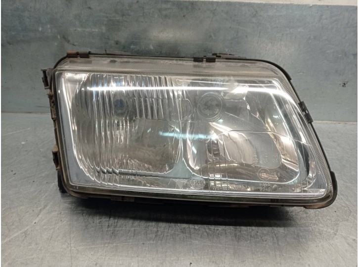 Recambio de faro derecho para audi a3 (8l) 1.9 tdi referencia OEM IAM 8L0941159A 3 PUERTAS