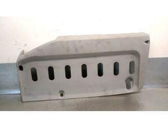 Recambio de molduras delanteras para mitsubishi canter misubishi canter referencia OEM IAM 4M42 