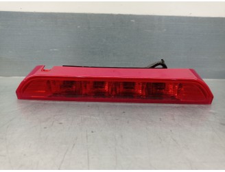 Recambio de luz central de freno para kia stonic (yb) 1.0 t-gdi referencia OEM IAM 92700H8400  