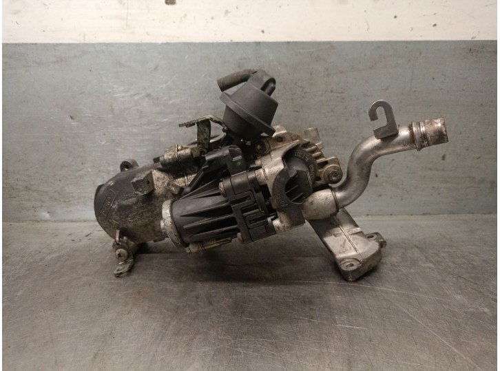 Recambio de enfriador egr para ford transit courier b460 monospace 1.5 tdci referencia OEM IAM AV6Q9U433AA AV6Q9U433AA FOMOCO