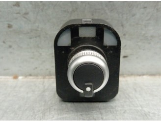 Recambio de mando retrovisor para audi a3 limousine (8vs, 8vm) 1.6 tdi referencia OEM IAM 8V09595650 2615085