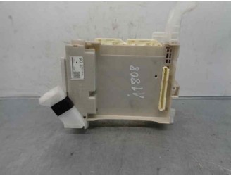 Recambio de caja reles / fusibles para lexus ct 1.8 16v cat (híbrido) referencia OEM IAM 8273076030  