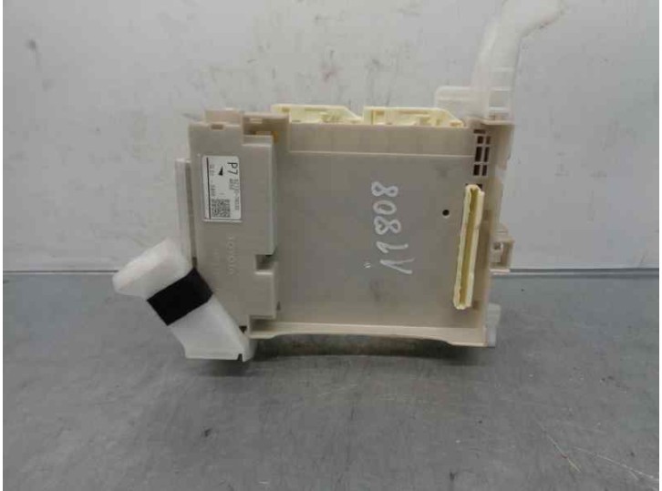 Recambio de caja reles / fusibles para lexus ct 1.8 16v cat (híbrido) referencia OEM IAM 8273076030  
