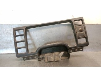 Recambio de molduras delanteras para mitsubishi canter misubishi canter referencia OEM IAM MK405104 