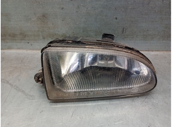 Replacement right front fog light for Chrysler PT Cruiser (PT_) 2.2 CRD OEM IAM reference 5288796AC 5288796AC 