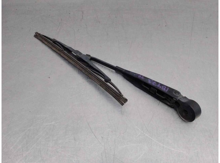 Recambio de brazo limpia trasero para jeep compass 2.0 crd cat referencia OEM IAM 05303787AD 