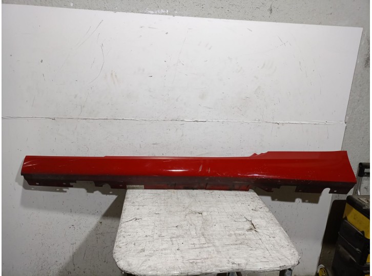 Replacement side skirt for BMW 3 Coupé (E92) 320d OEM IAM reference 51777130873 51770034059 
