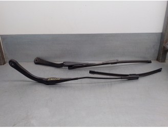 Recambio de brazo limpia delantero derecho para bmw serie 3 berlina (e90) 2.0 turbodiesel cat referencia OEM IAM 61617253 