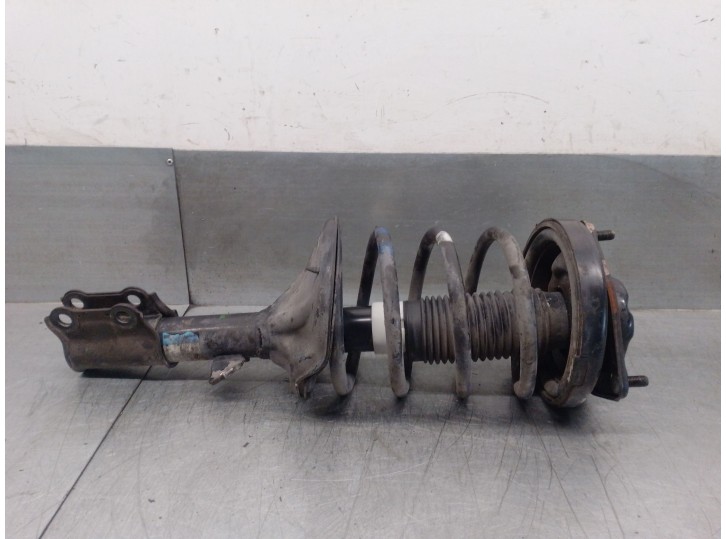 Replacement front right shock absorber for Hyundai Coupe (GK) 1.6 FX OEM IAM reference 546602C200 546602C200 