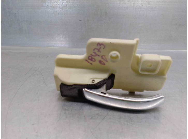 Recambio de maneta interior delantera derecha para jeep compass 2.0 crd cat referencia OEM IAM 186204471 5 PUERTAS