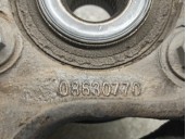 Recambio de mangueta delantera izquierda para volvo xc90 2.4 diesel cat referencia OEM IAM 08630770 