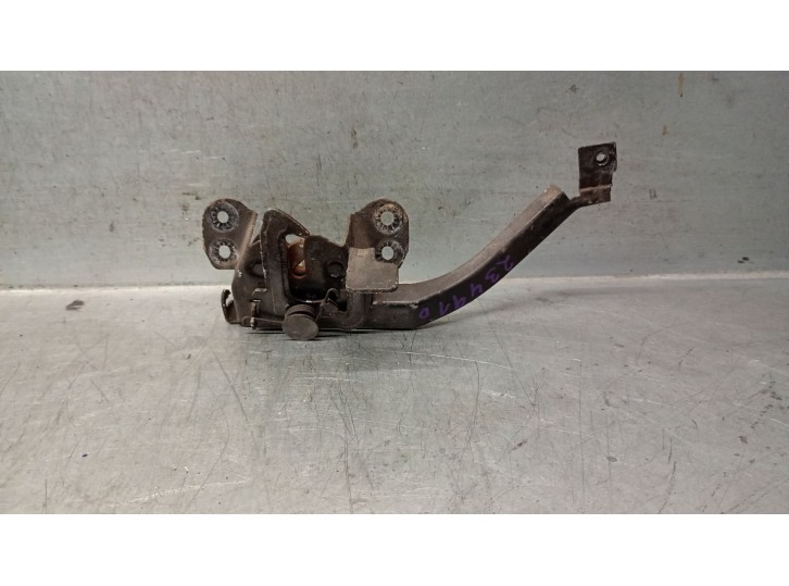 Recambio de cerradura capot para hyundai coupe (gk) 1.6 fx referencia OEM IAM 811302C000 811302C000 